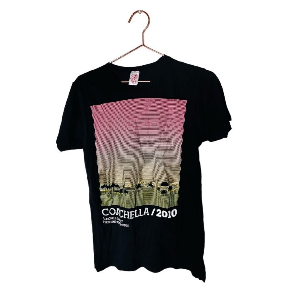 EUC Coachella Vintage 2010 Black Graphic T Shirt Small